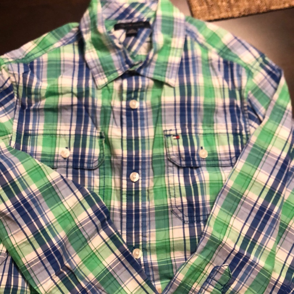 Tommy button down